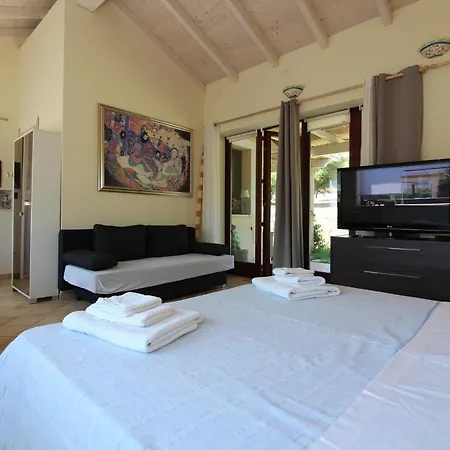 Villa New Next To Beautiful Beach *